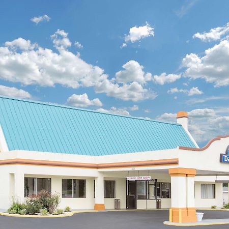 Days Inn By Wyndham Ruther Glen Kings Dominion Area Extérieur photo