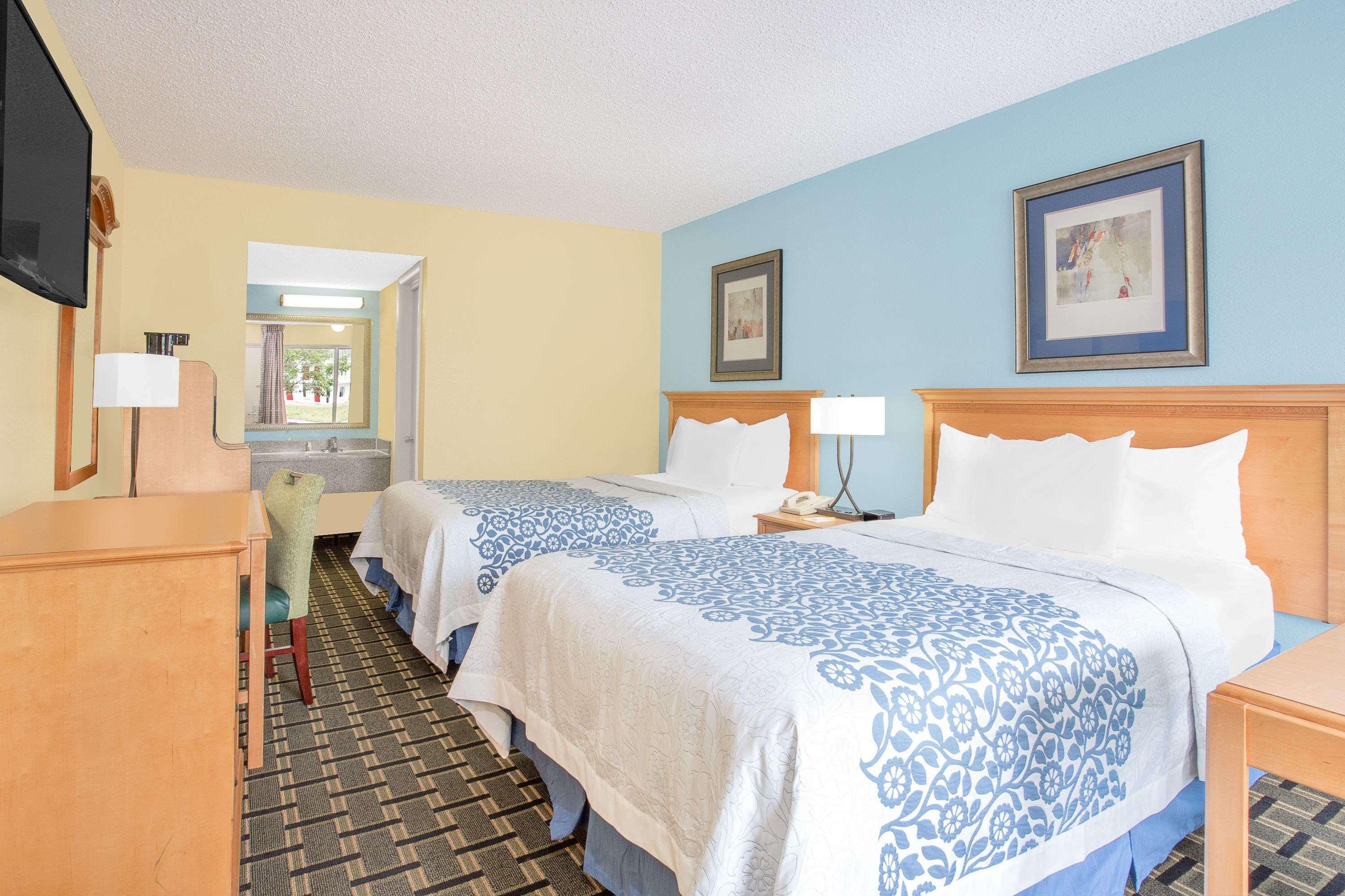 Days Inn By Wyndham Ruther Glen Kings Dominion Area Extérieur photo