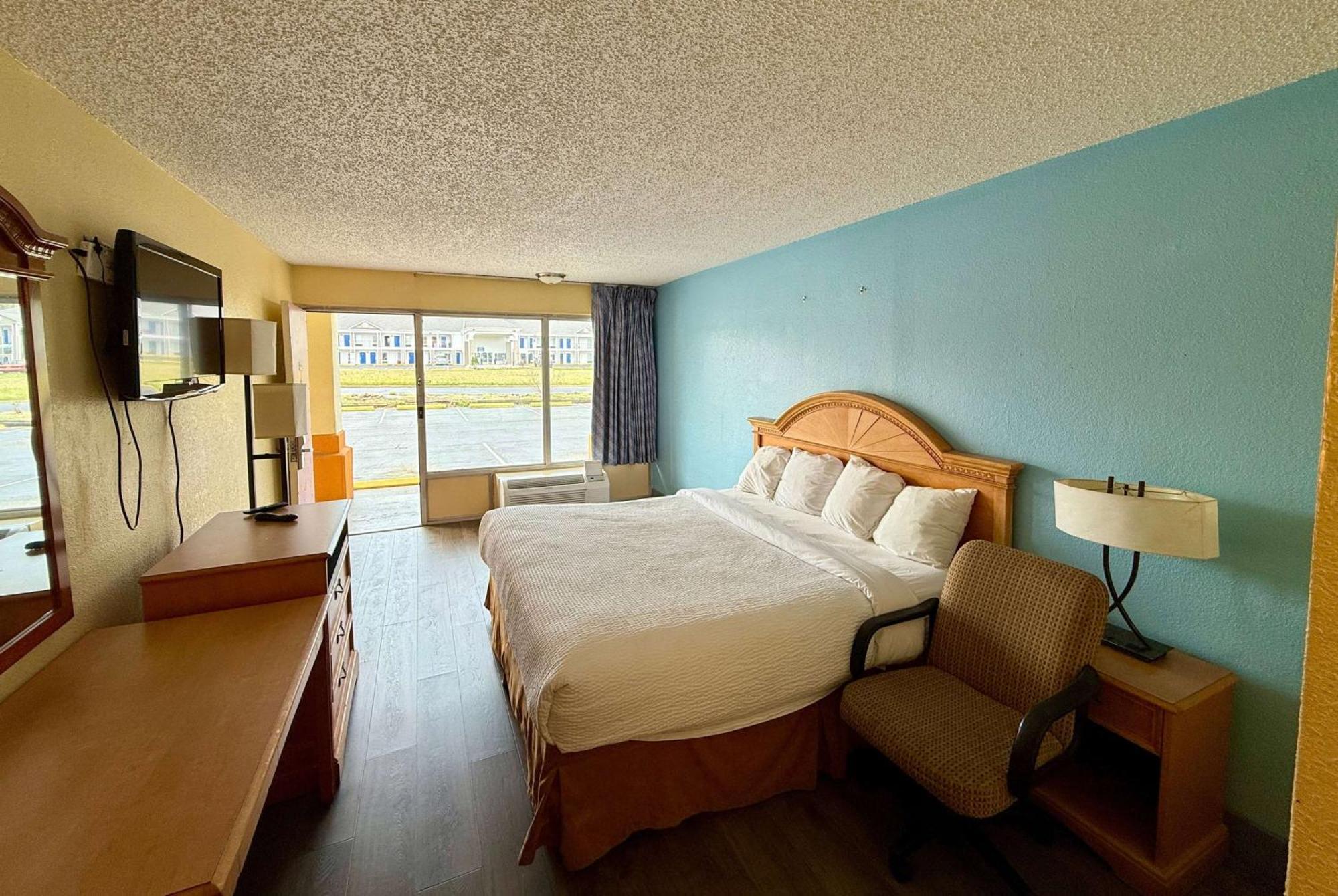 Days Inn By Wyndham Ruther Glen Kings Dominion Area Extérieur photo
