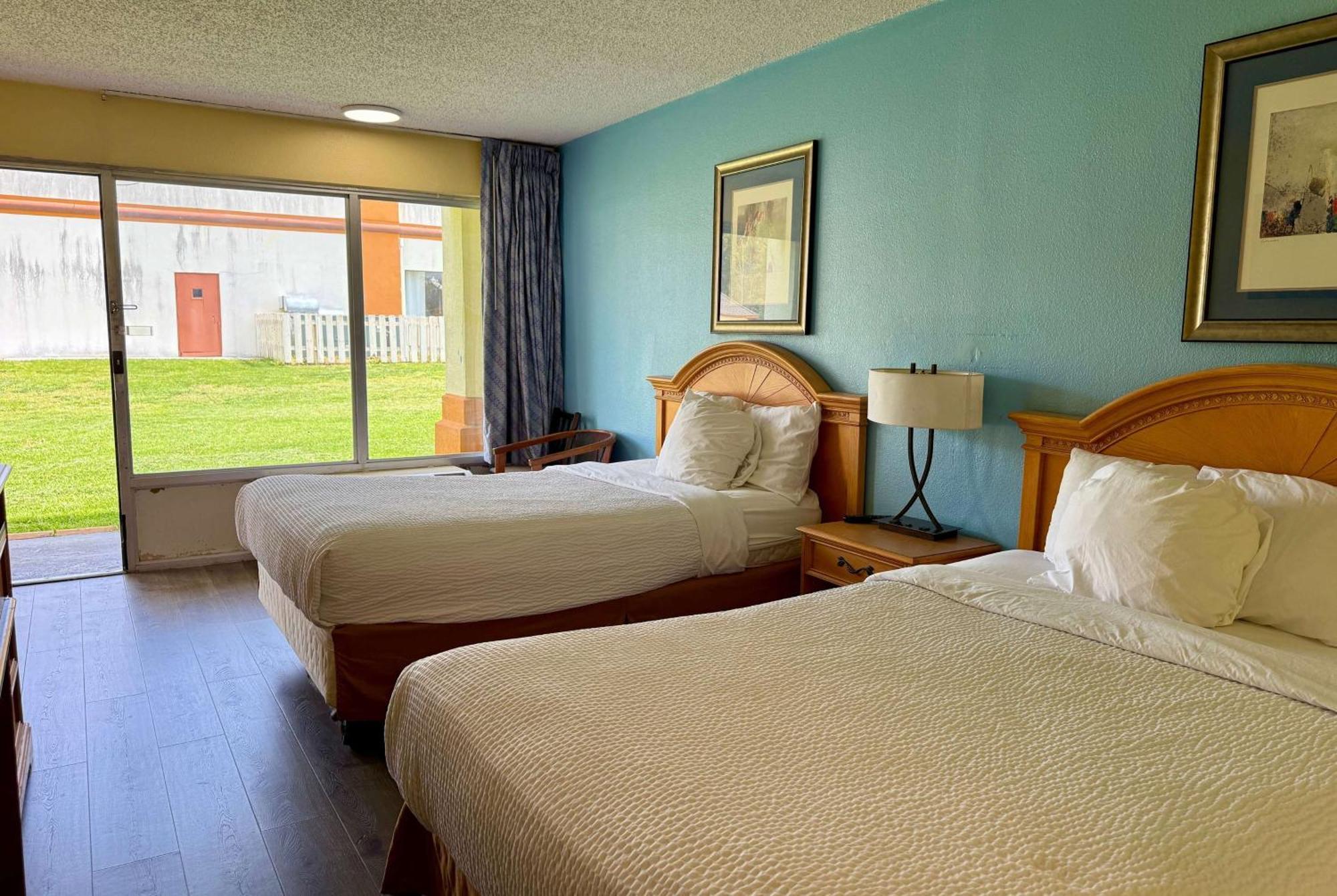 Days Inn By Wyndham Ruther Glen Kings Dominion Area Extérieur photo