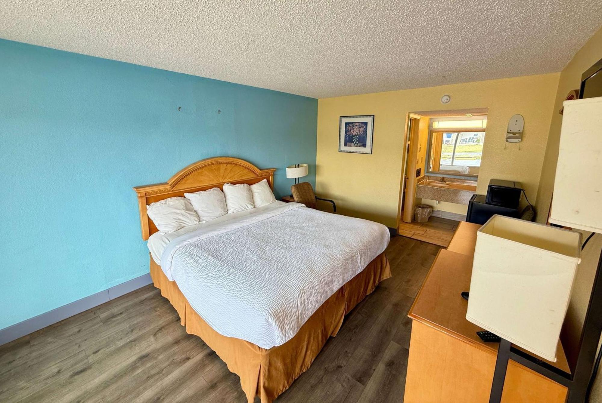 Days Inn By Wyndham Ruther Glen Kings Dominion Area Extérieur photo