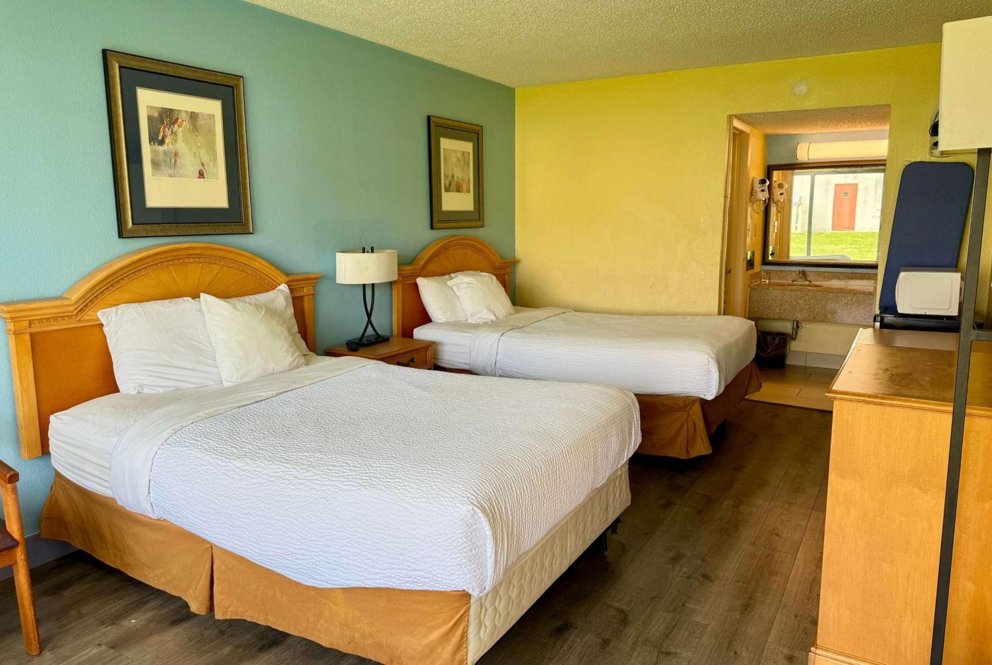 Days Inn By Wyndham Ruther Glen Kings Dominion Area Extérieur photo