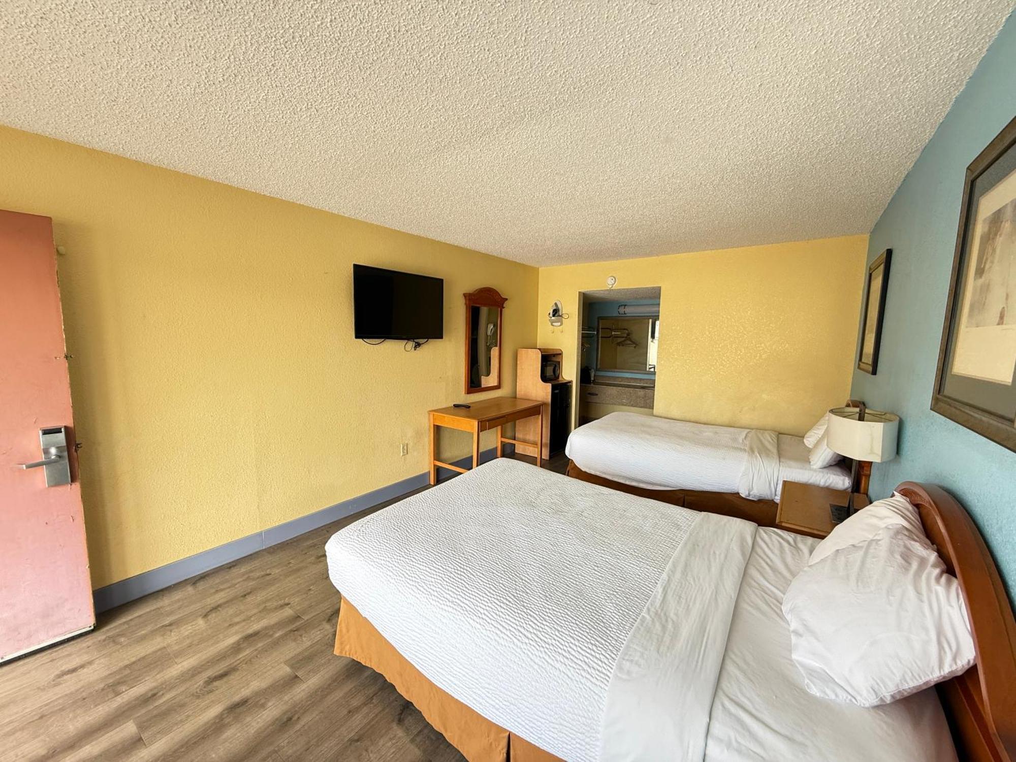 Days Inn By Wyndham Ruther Glen Kings Dominion Area Extérieur photo