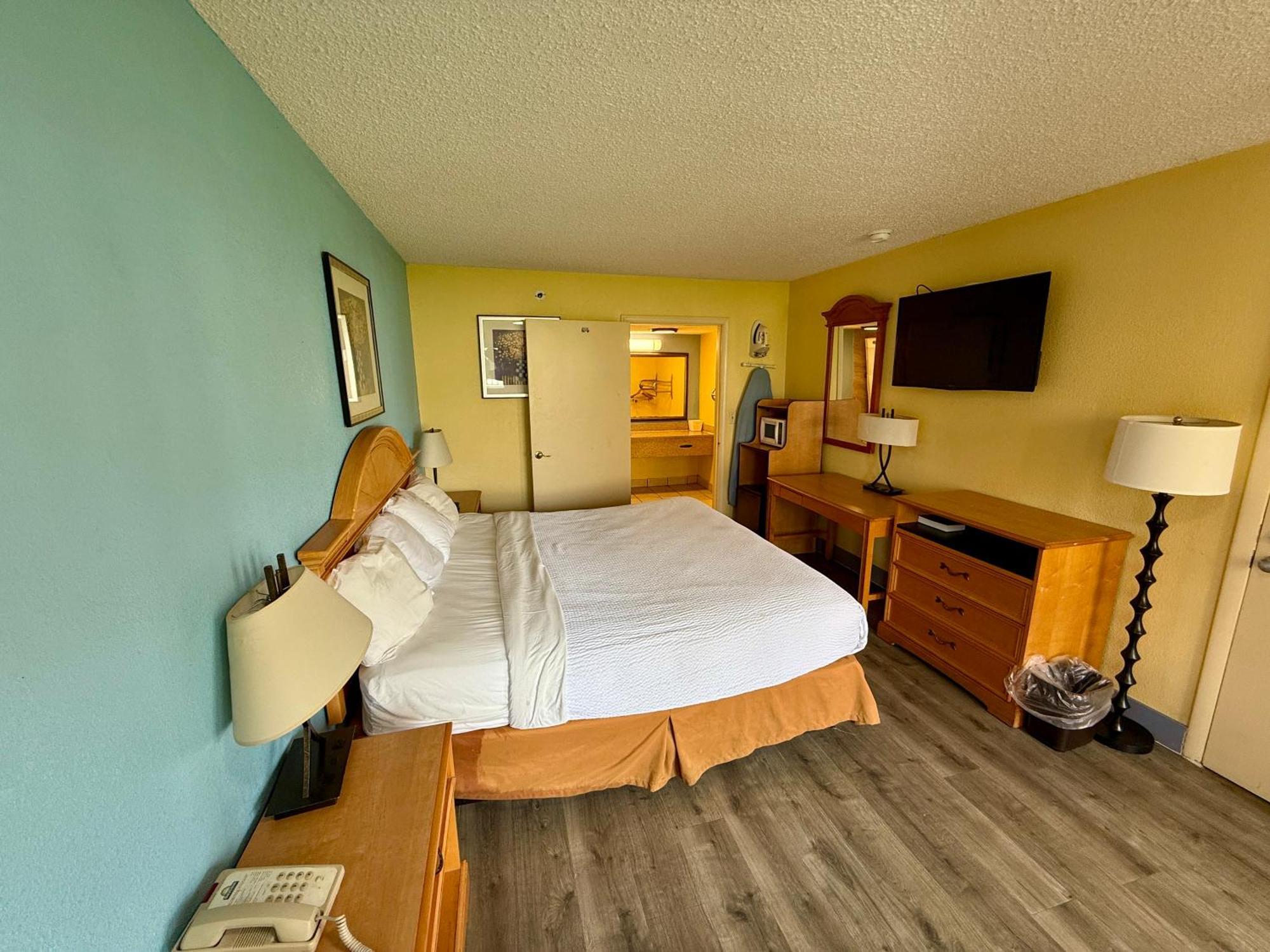 Days Inn By Wyndham Ruther Glen Kings Dominion Area Extérieur photo