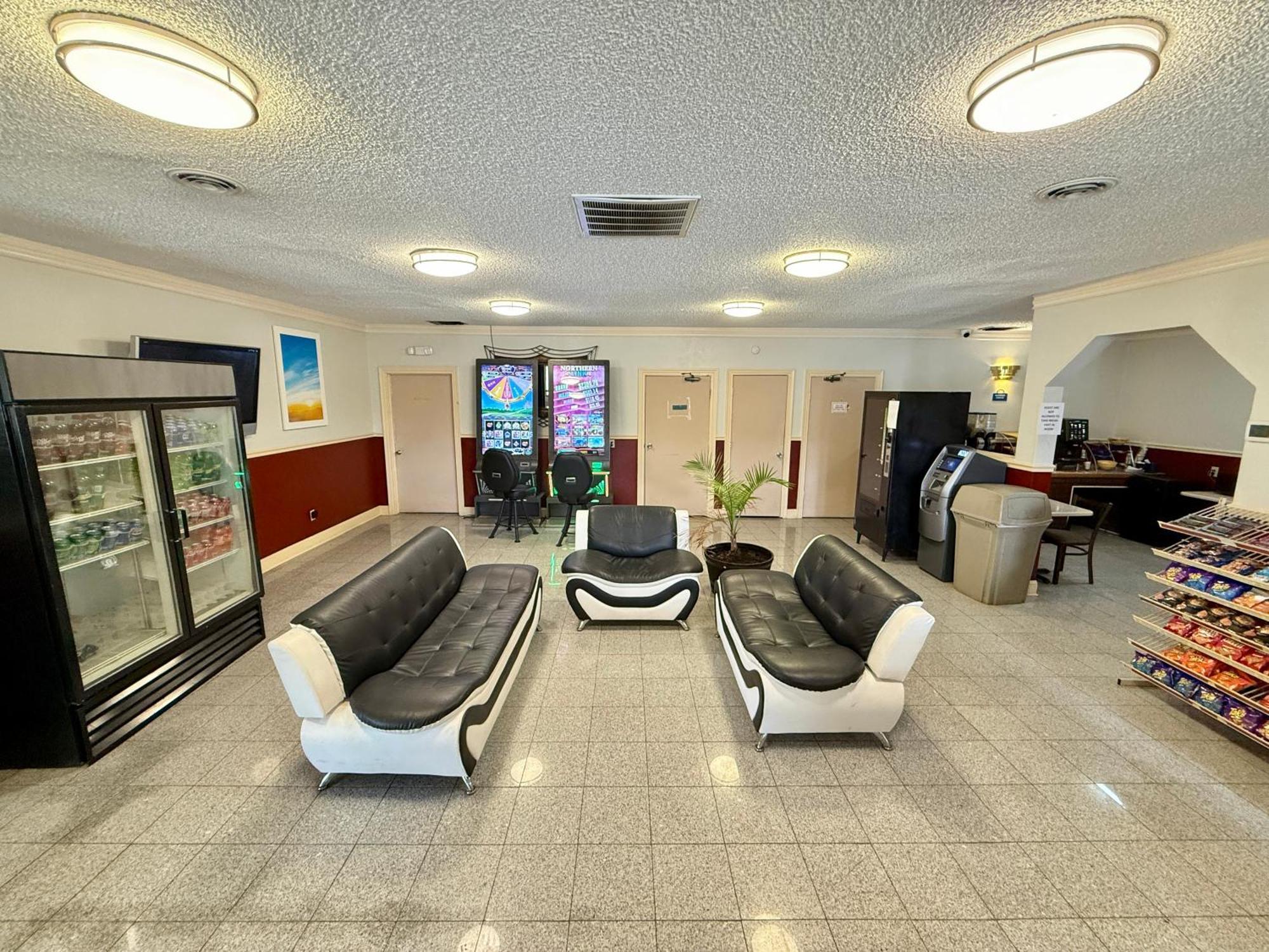 Days Inn By Wyndham Ruther Glen Kings Dominion Area Extérieur photo